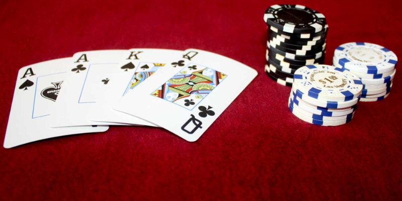 Hướng Dẫn Chi Tiết Cách Chơi Poker Omaha 1 Anh trong bai 12 11