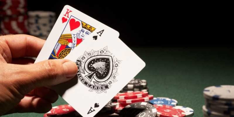 Cách Chơi Baccarat: Từ Đơn Giản Đến Phức Tạp 2 Anh trong bai 21 1